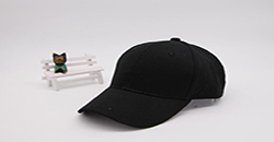 How can a hat be matched with one's hairstyle?