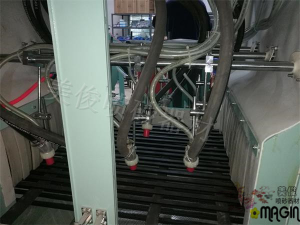 Conveying sand blasting machine, plane sand blasting machine, automatic sand blasting Machine