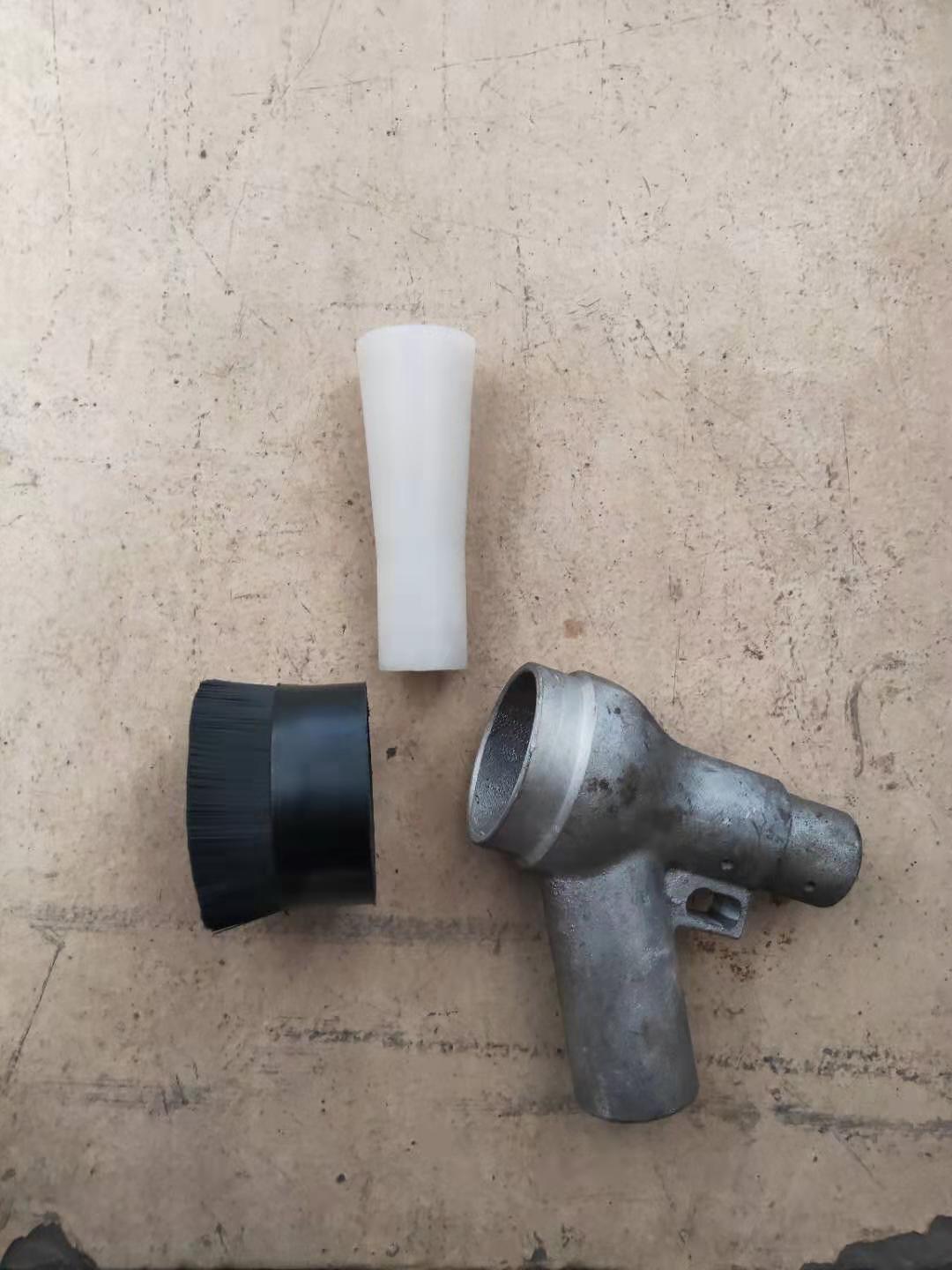 Environmental dust-free recycling sandblasting gun