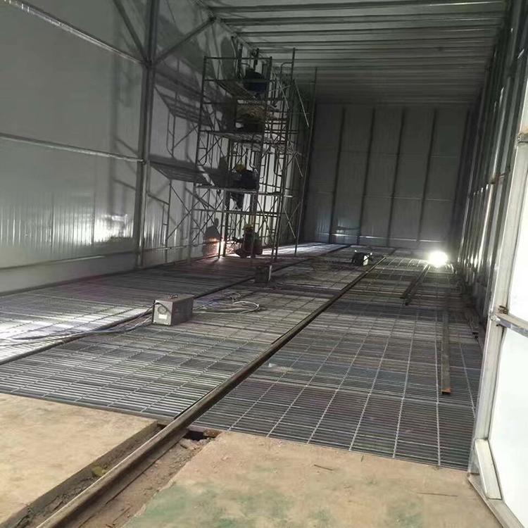 Automatic sand blasting room automatic dust removal and shot blasting room
