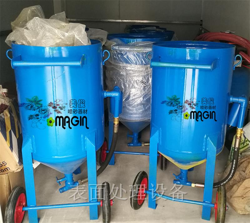 600 type sandblasting machine, pressure type sandblasting machine, mobile sandblasting machine, rust-removing sandblasting machine