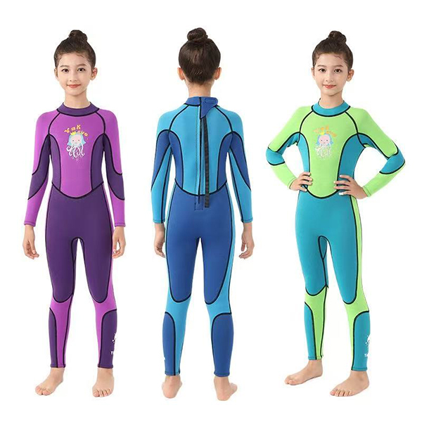 Children's surfing clothes