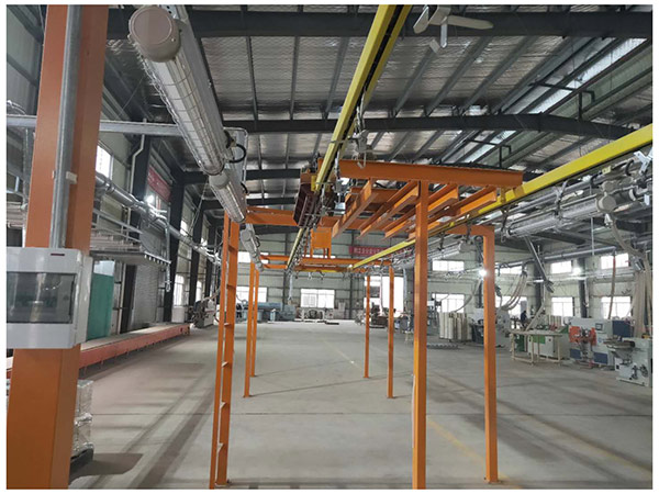 Hanging conveying line