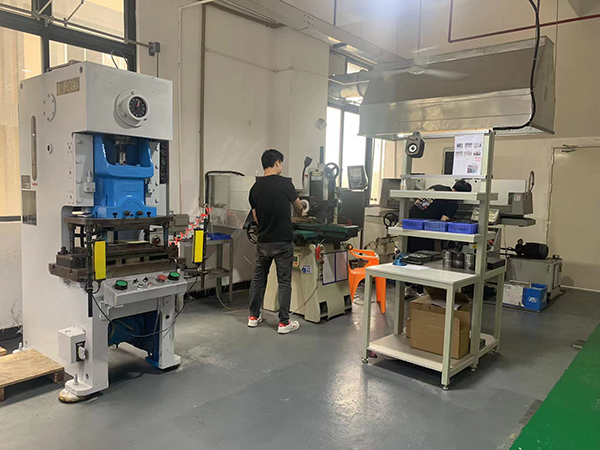Introduction to Self-Priming Oil Pumps