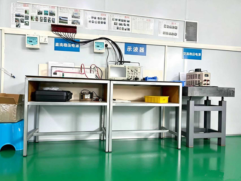 DC or AC regulated power supply testing
