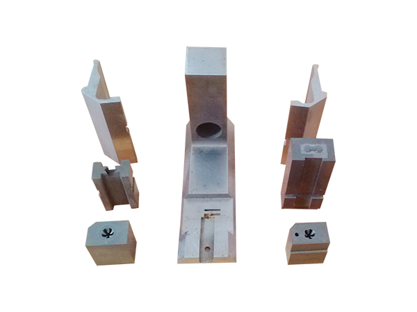 What are the common tool wear in precision parts processing