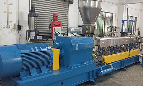 Twin-screw two-stage unit series