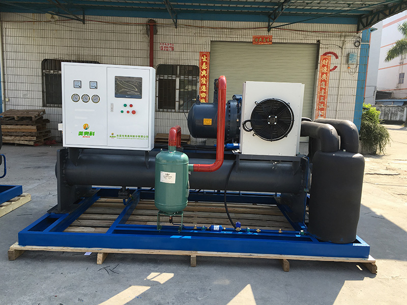 Large shell‑and‑tube water‑cooled chiller