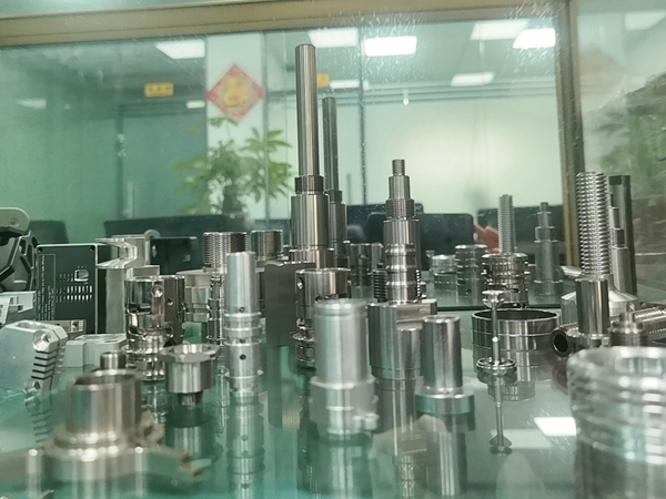 Hardware Mold Parts & Components